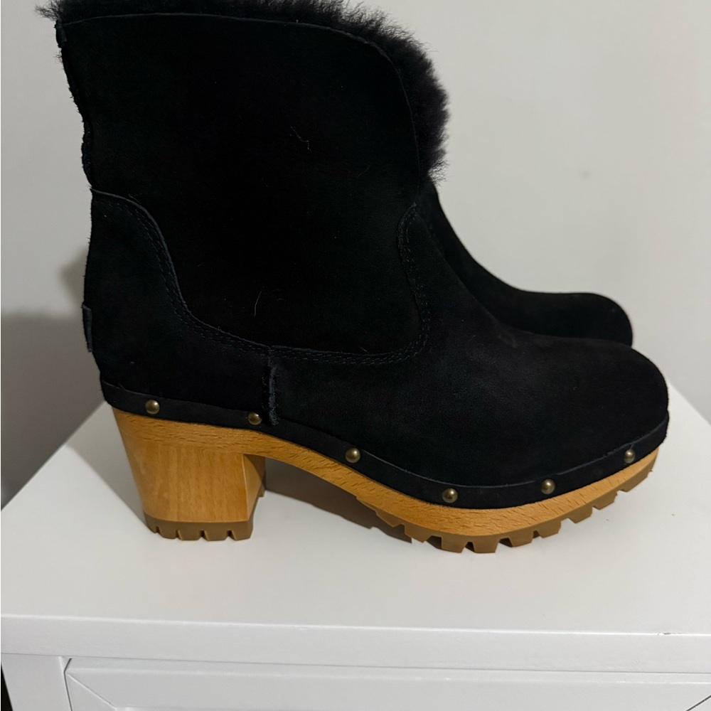 UGG Shearling clog boots